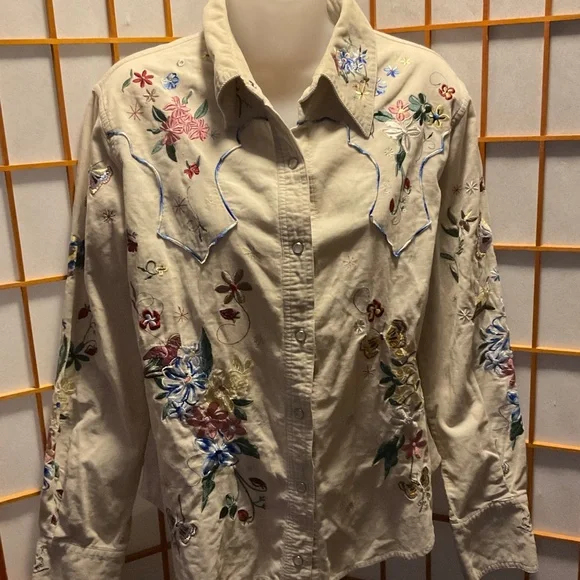 Whimsical Westen-Wear, snap button tan corduroy blouse - Picture 16 of 16